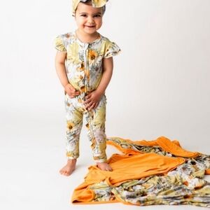 Little Bum Bums Flower Print Summer Sleeper Bamboo Onsie Zip Ruffle 18-24 months